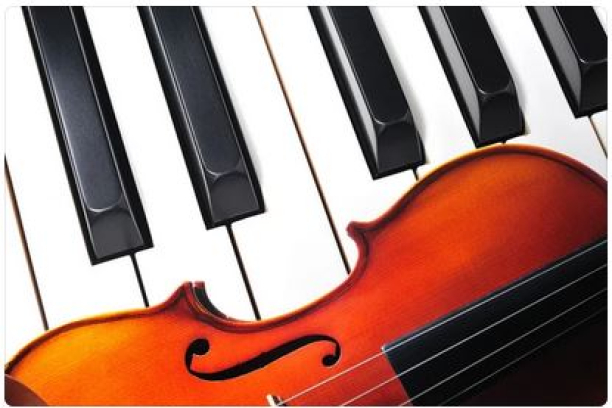 Třídní koncert * Róbert Zemene, houslová třída a Marianna Zemene, klavírní třída