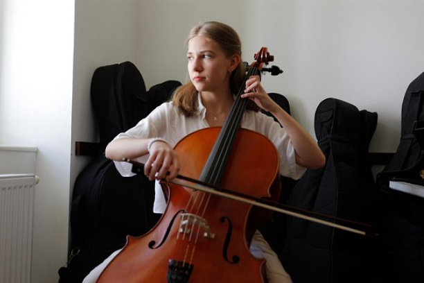 PŘEHRÁVKA * Marta Opletalová * violoncellová třída